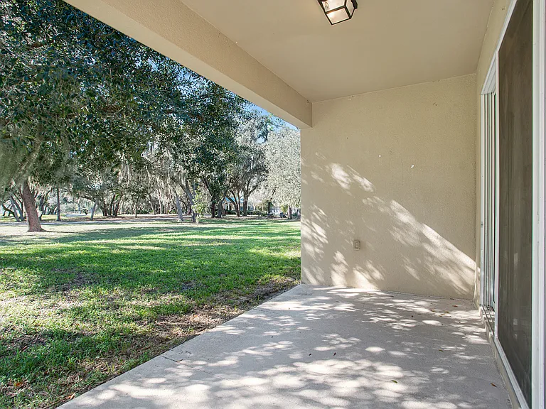8838 Abbotsbury Dr — Photo 17