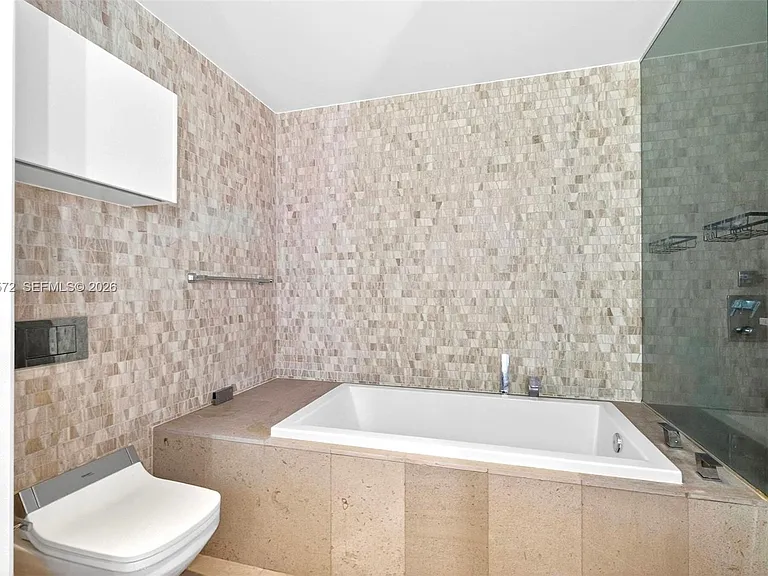 68 SE 6th St #1702 — Photo 19