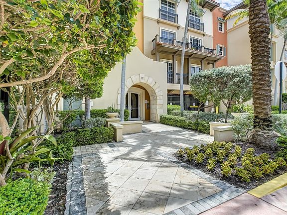 2nd image of 4444 El Mar Dr #3305