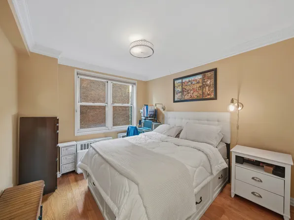 160 East 27th Street image 5 of 8