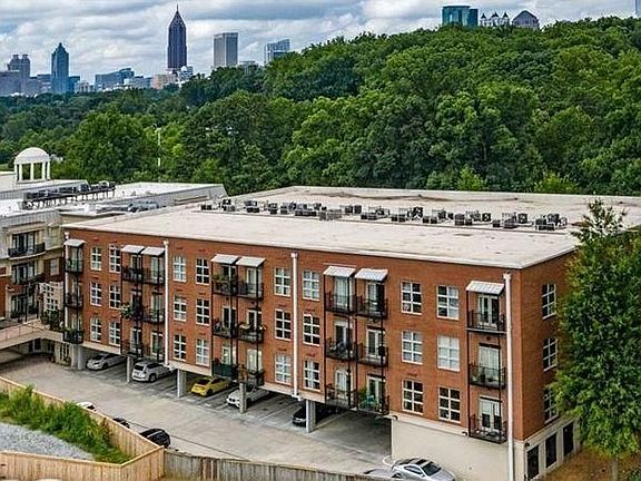 3rd image of 560 Dutch Valley Rd NE APT 2407