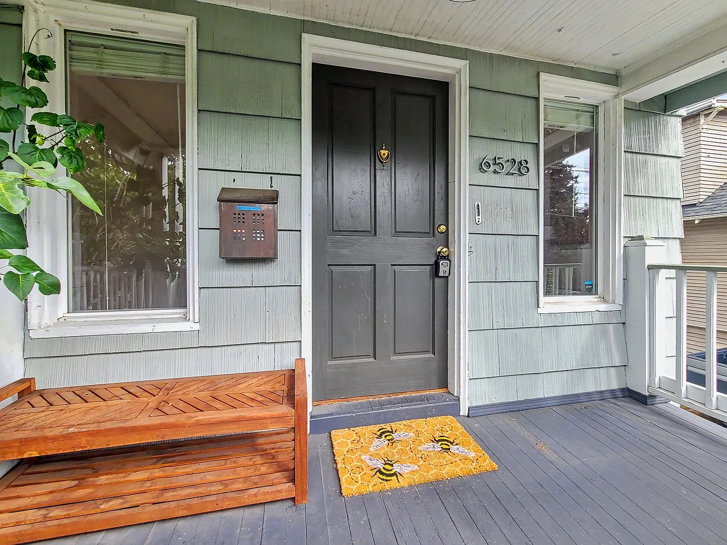 Available Now! Crown Hill Gem With 3 Bedrooms, Private Balcony, Deck & Ev Charging — Photo 3