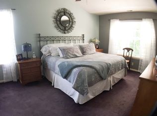1274 Burr Oak Cir, Greenwood, IN