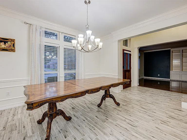 2027 Westshore Dr — Photo 10