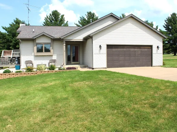 1-7 Grandview Dr, Lanark, IL 61046