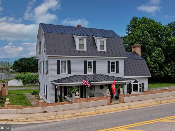 105 S Main St, Petersburg, WV 26847
