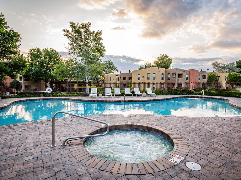 Hot Tub/ Spa