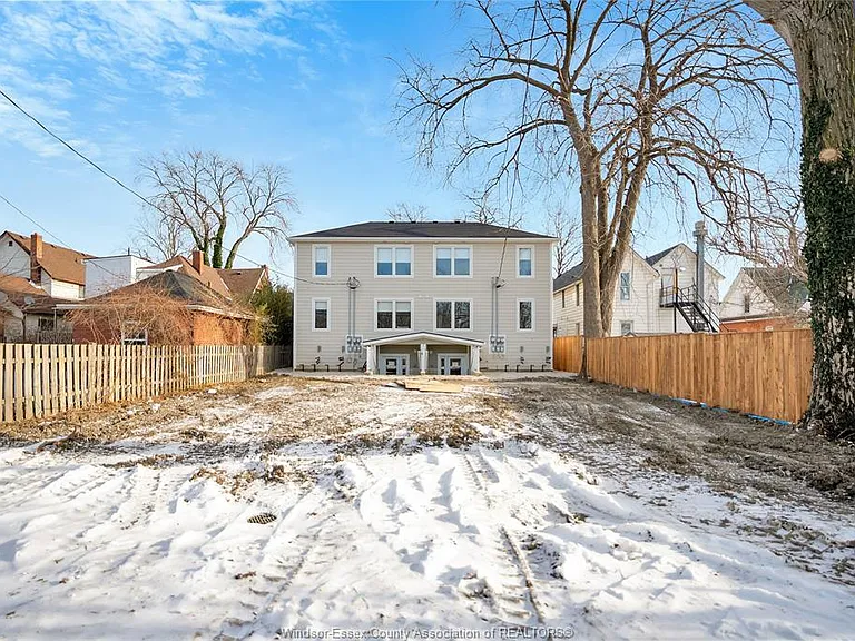 515 Caron Ave #2 — Photo 20