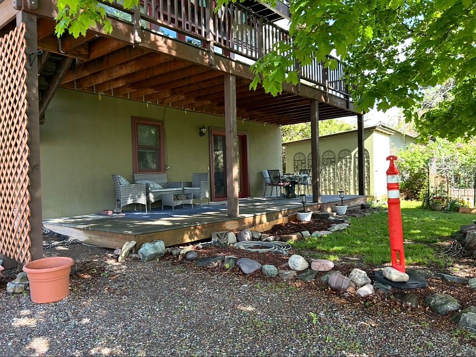 1st image of 233 Breezy Point Ave