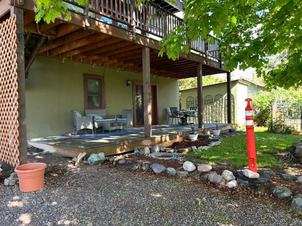 233 Breezy Point Ave