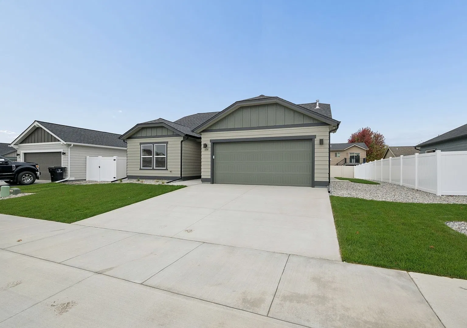 Brand-New 3 Bedroom Home with Spacious Open Floor Plan - $2900/month — Photo 2