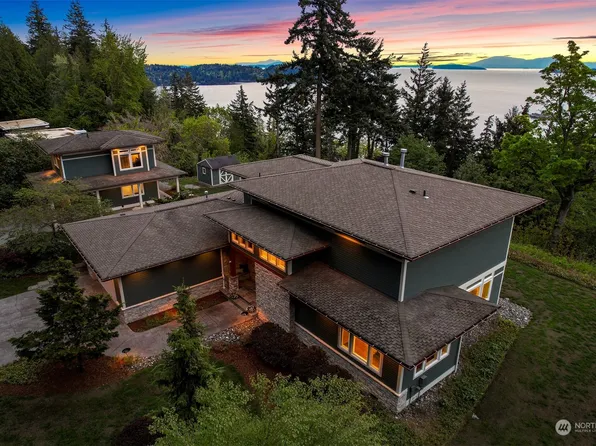 1376 Chuckanut Drive, Bellingham, WA 98229