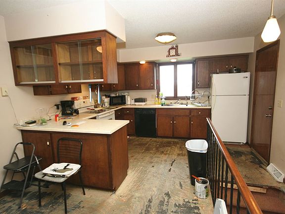 5th image of 1501 W Welsh St