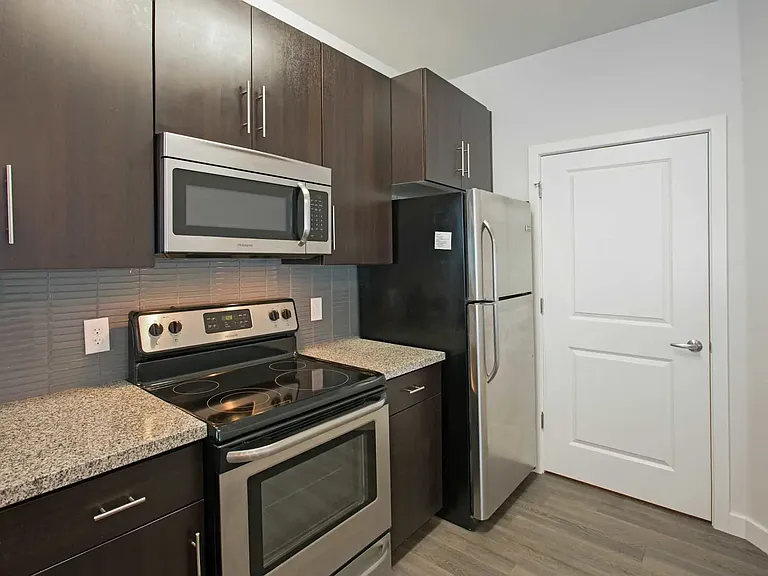 4th Street Lofts — Photo 18