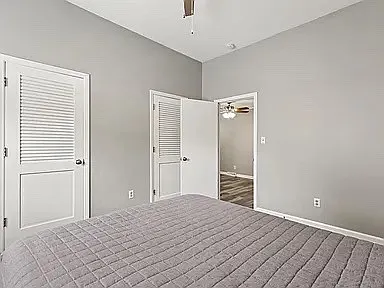 106 E Walnut St #1 — Photo 8