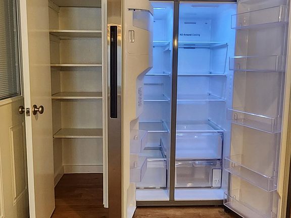 Pantry and fridge space