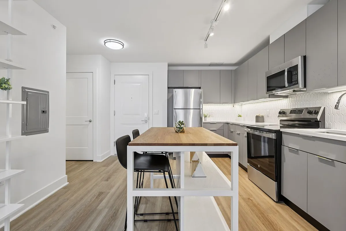 Building Photo - Meridia Roselle Park 10