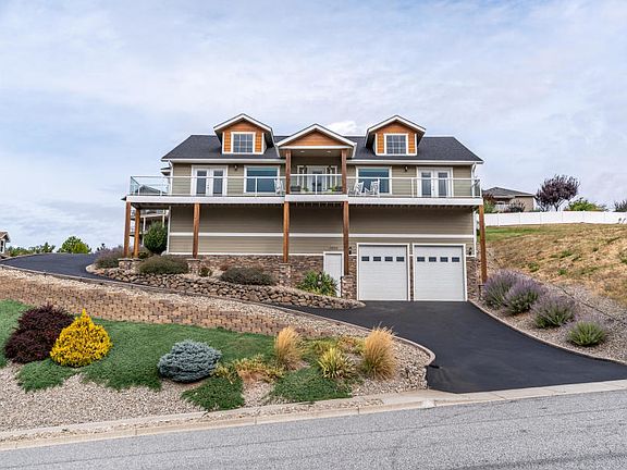 2nd image of 1000 Sage Crest Dr