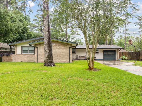 1034 Royal Oak Dr, Dickinson, TX 77539