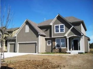 16599 S Lind Rd, Olathe, KS 66062