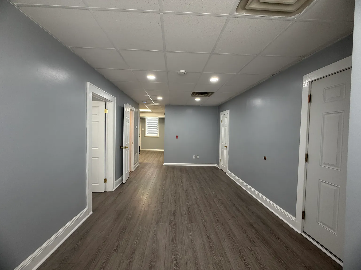 2 bed, $2,350 — Photo 2