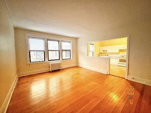 122 Babcock St Photo 1