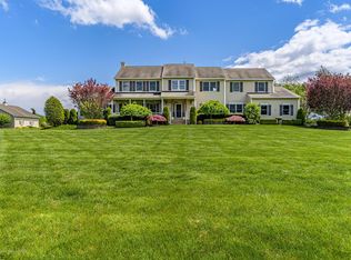 55 Rues Rd, Cream Ridge, NJ 08514