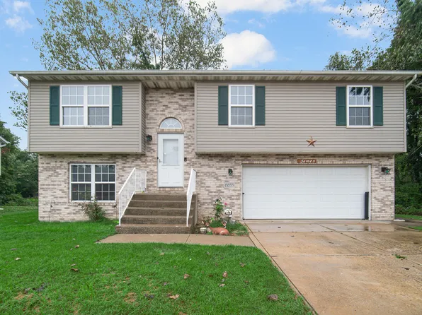 6655 Palm Ave, Portage, IN 46368