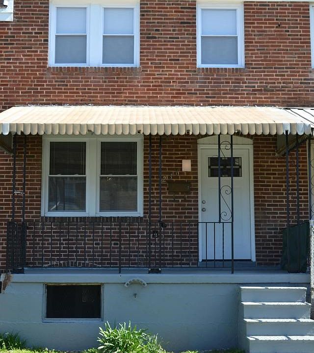 Exterior (Front)