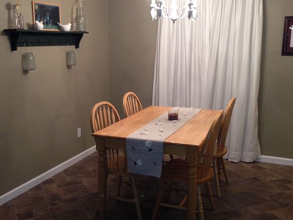 3rd image of 1552 Indian Creek Dr