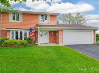 8223 N Carnaby Ct, Hanover Park, IL