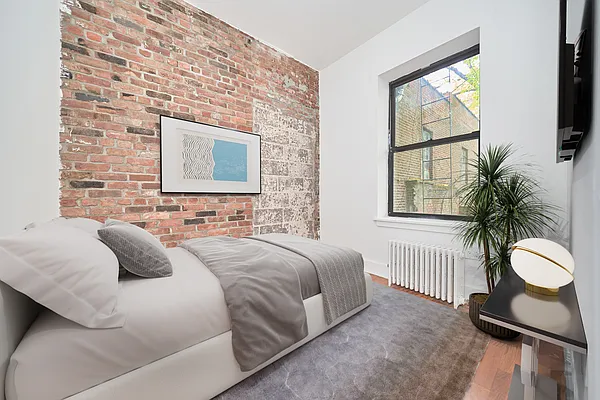 Rented by Living New York | media 12