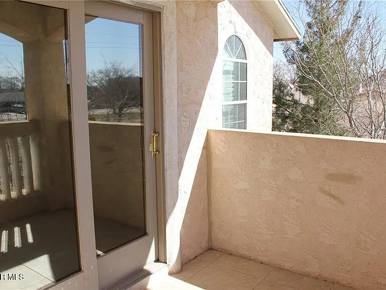 7409 Edgemere Blvd — Photo 32