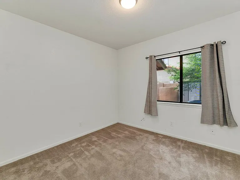 12740 N 94th Pl — Photo 11