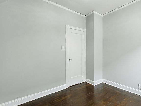 4th image of 7243 S Wood St