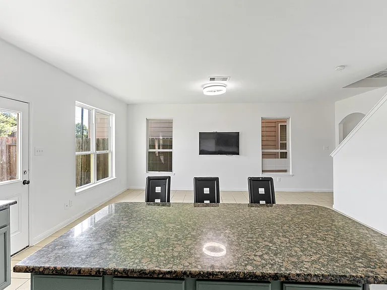 11017 Panther Ct — Photo 16