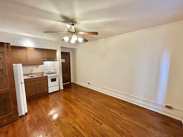 2256 N. Cleveland — Photo 23