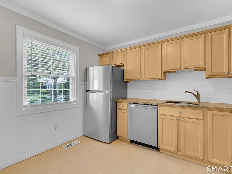 102 Salem Walk #102 — Photo 3