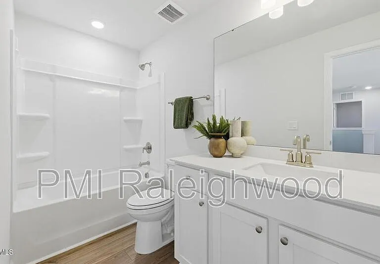 600 Westford Dr #96 — Photo 24