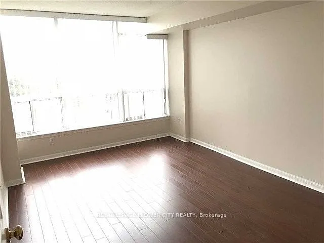 12 Laurelcrest St #303 — Photo 5