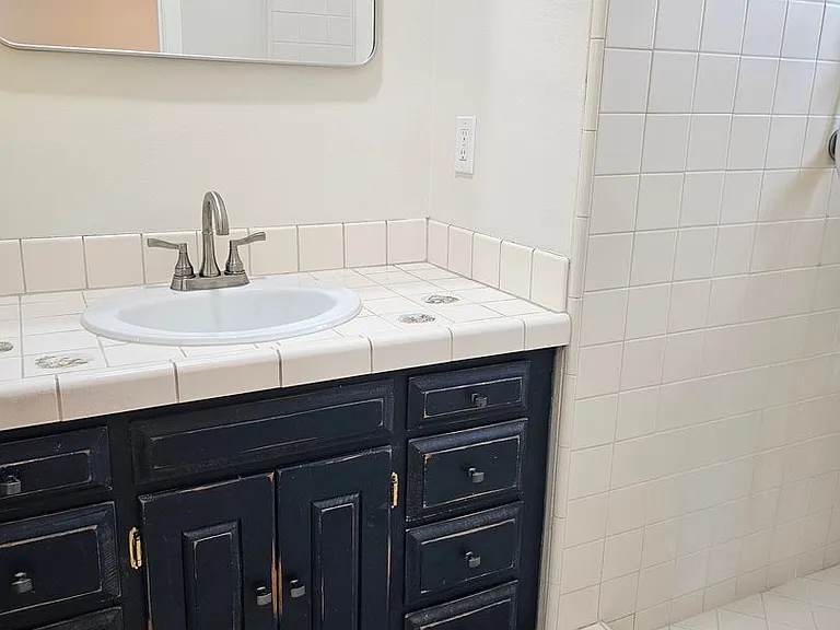 2035 E Kern Ave — Photo 10