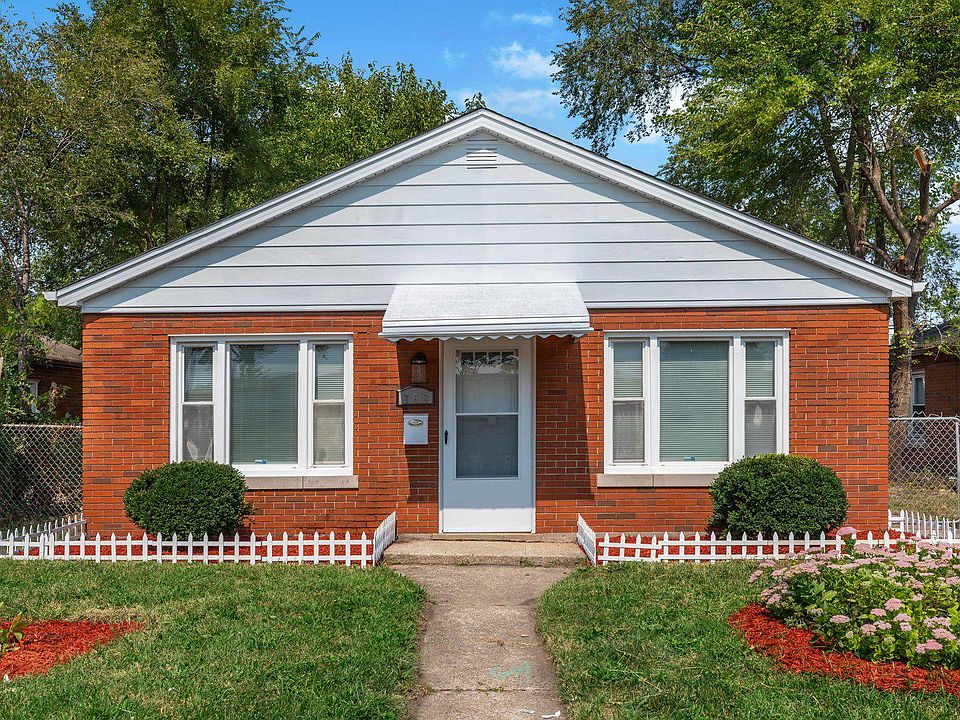1st image of 758 E Sibley Blvd
