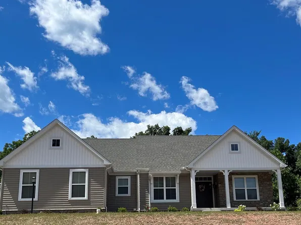 170 Oak Grove Rd #1, Morgantown, PA 19543