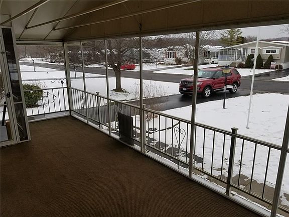 4th image of 6415 Murphy Dr #8