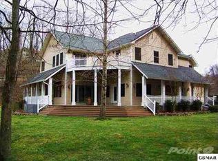 760 Mill Creek Rd, Pigeon Forge, TN 37863