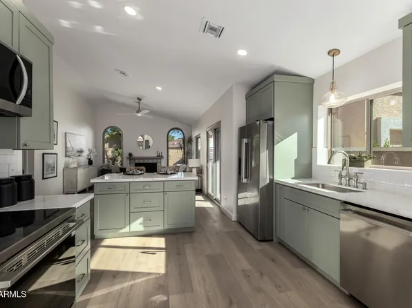 918 W BARBADOS Drive, Gilbert, AZ 85233