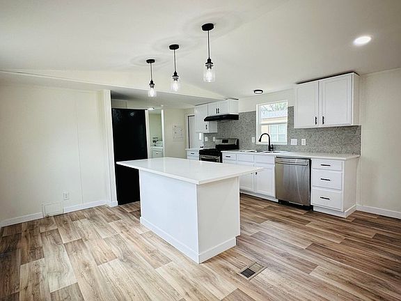 2nd image of 2700 W C St #153