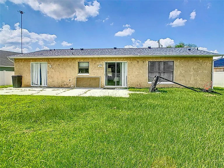 853 Blanc Ct — Photo 12