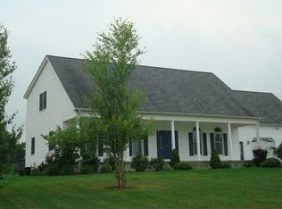 6 Crestview Dr, Easthampton, MA 01027