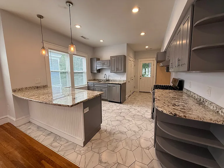 269 Belgrade Ave #3 — Photo 4